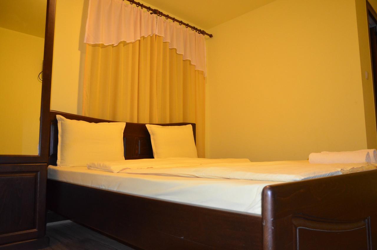 Guest House Ivan Cherni Osum Buitenkant foto